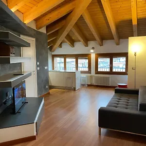 Interno 8 Con Box Auto Privato Gratuito Appartamento Ferrara