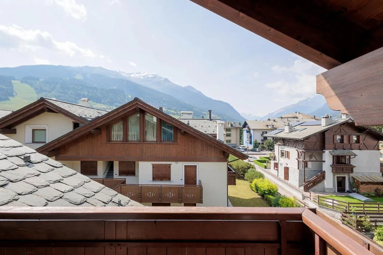 Revo Apartments - Santa Barbara1 Bormio